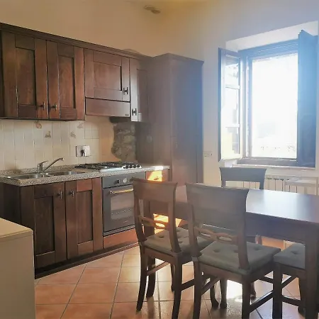 Ryan Apartament *